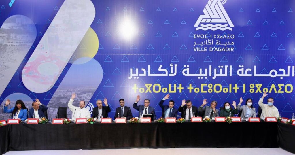 قرار إغلاق المحلات بأكادير يُشعل الجدل بين المهنيين والمجلس الجماعي