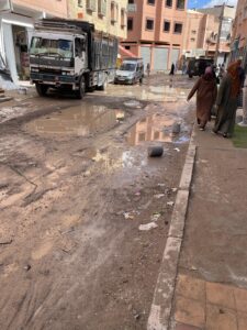 أمطار الخير تفضح هشاشة البنية التحتية بسيدي بيبي… والساكنة تغرق وسط المعاناة