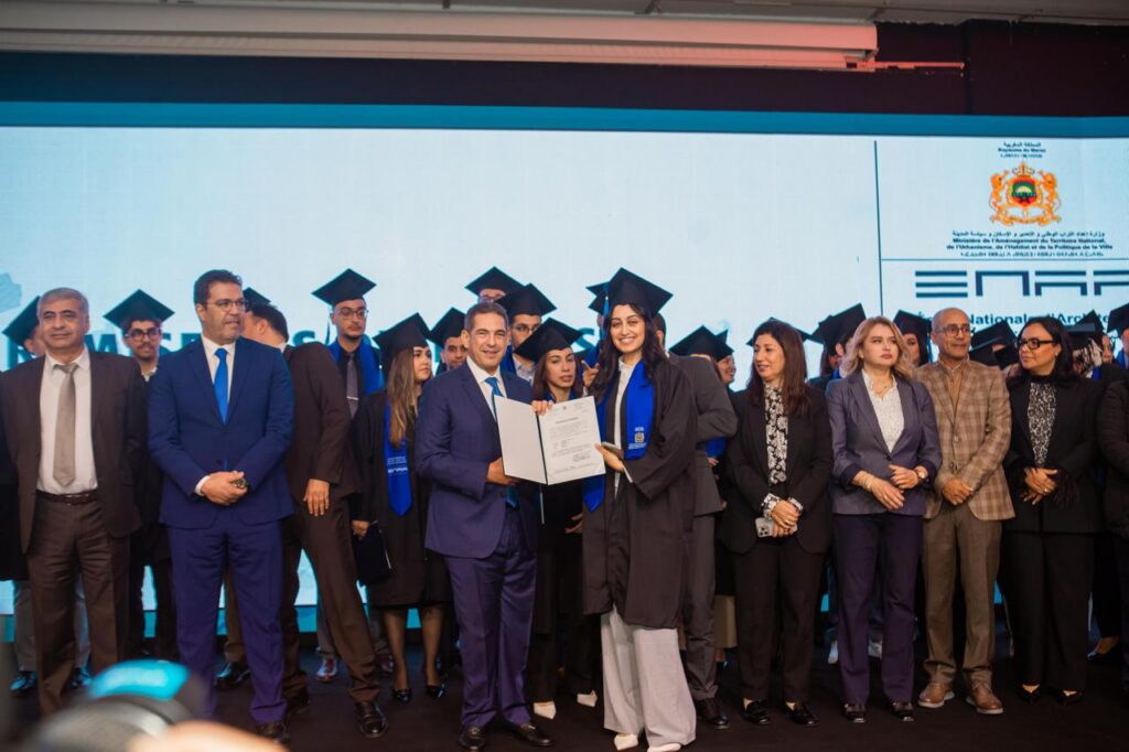 أكادير تحتفي بتخرّج أولى دفعات المدرسة الوطنية للهندسة المعمارية