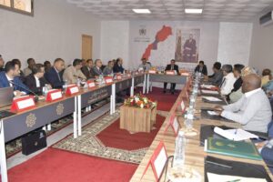 عامل إقليم طاطا يقود تعبئة إقليمية واسعة لمواجهة آثار الفيضانات وتعزيز صمود حوض أقا